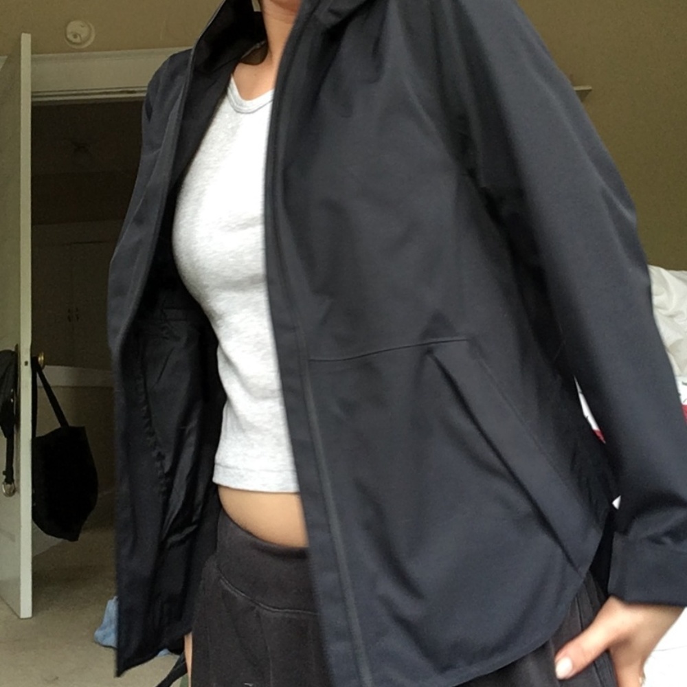 Lululemon Rain Jacket "Everyday Getaway"